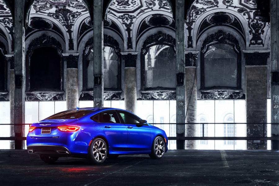  Chrysler 200S AWD (UF) 2014 года  (фото 27 из 46)